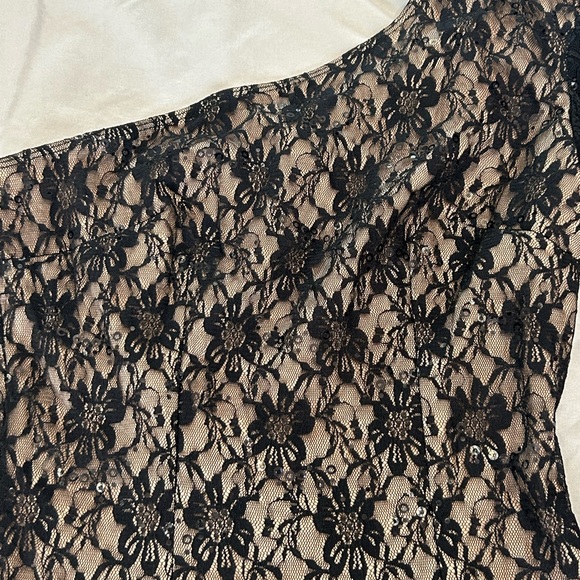 Forever 21 Black Lace Long Sleeve One Shoulder Fitted Mini Dress Size Small - Picture 4 of 10